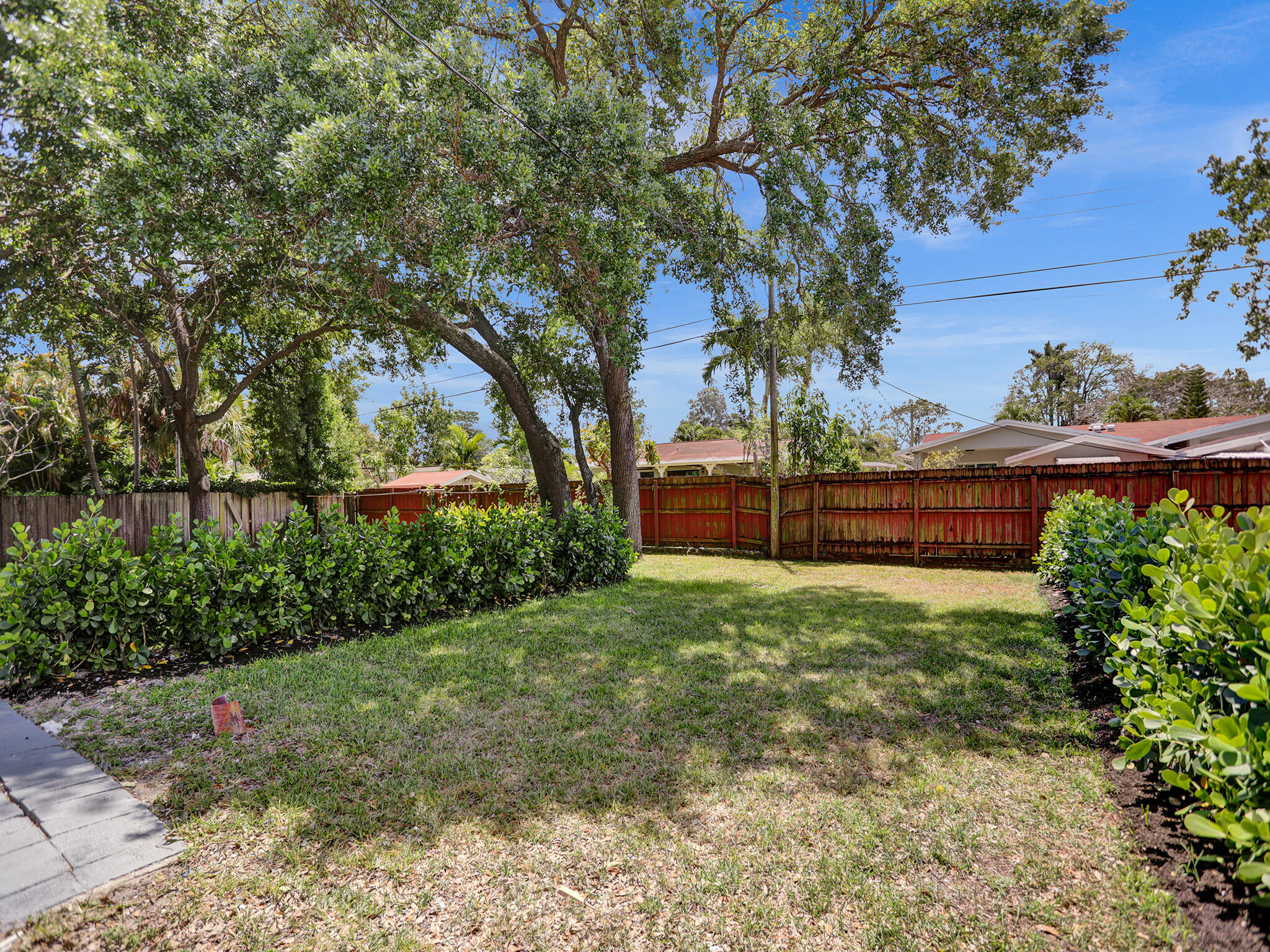 OAK GROVE - Residential Income