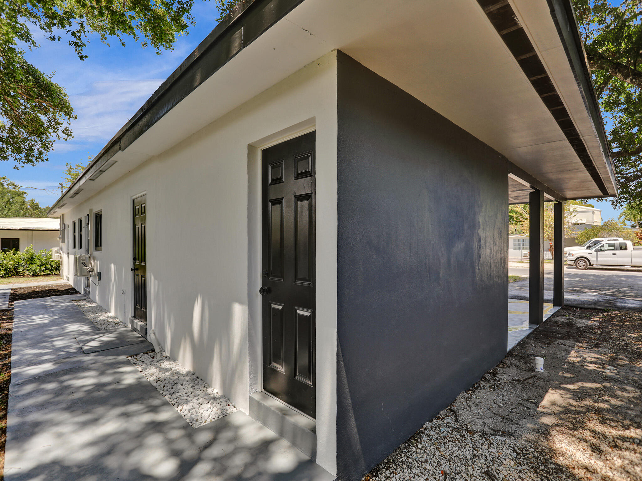950 SW 29th Street