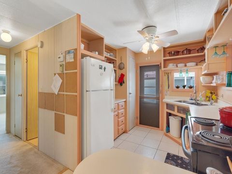 Mobile Home in Port St Lucie FL 2 Galicia Lane Ln 12.jpg