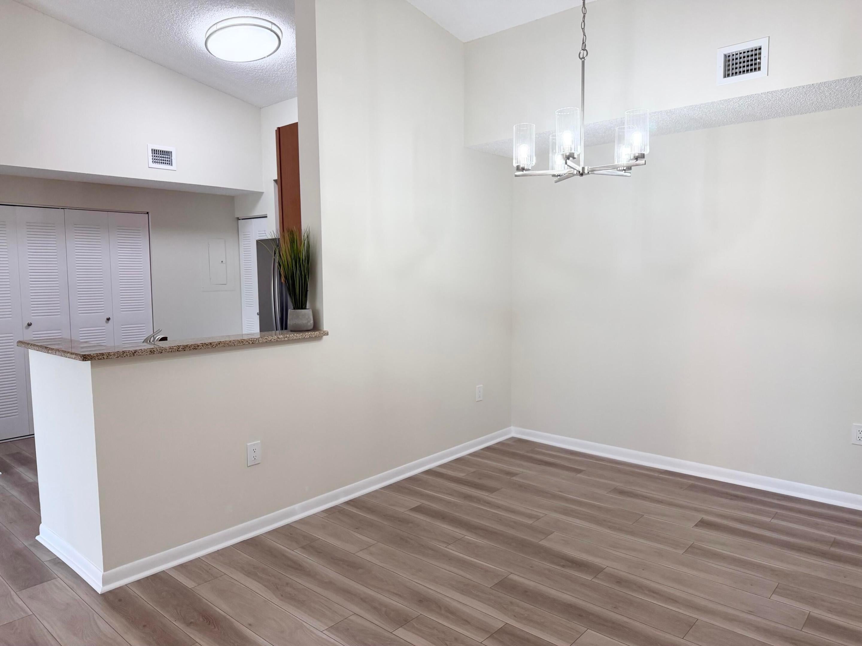 6968 SW 39th Street F302