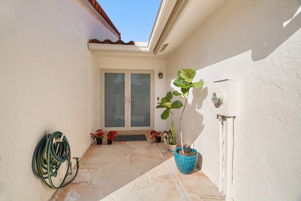 Photo of 19961 Mona Circle, Boca Raton, FL 33434 (MLS # B26006631)