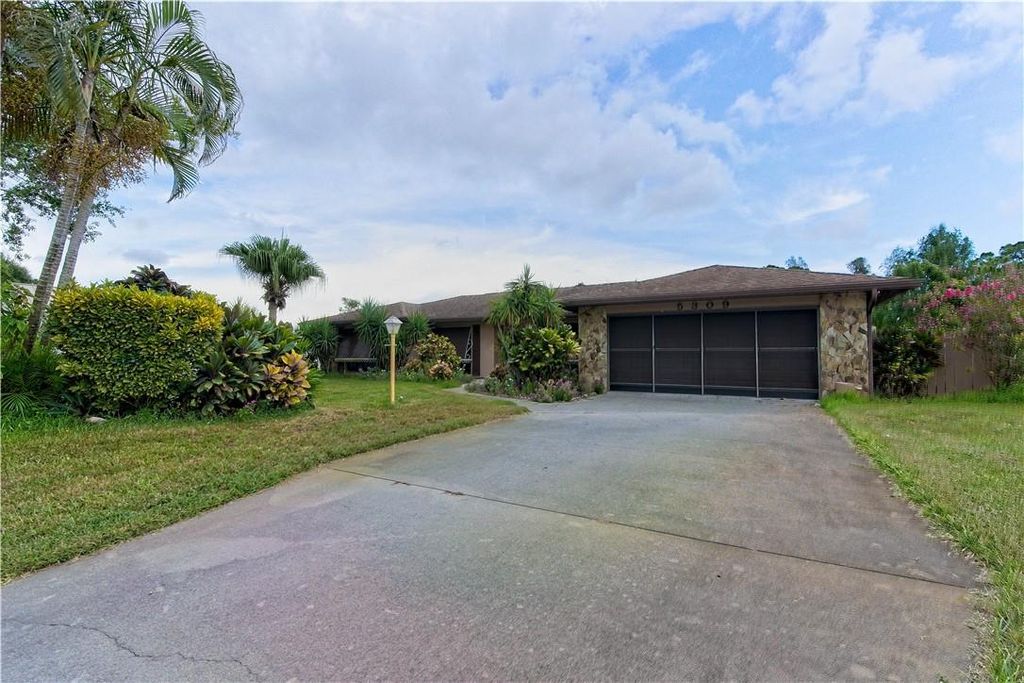 Photo of 5309 Echo Pines Circle, Fort Pierce, FL 34951 (MLS # F10346293)