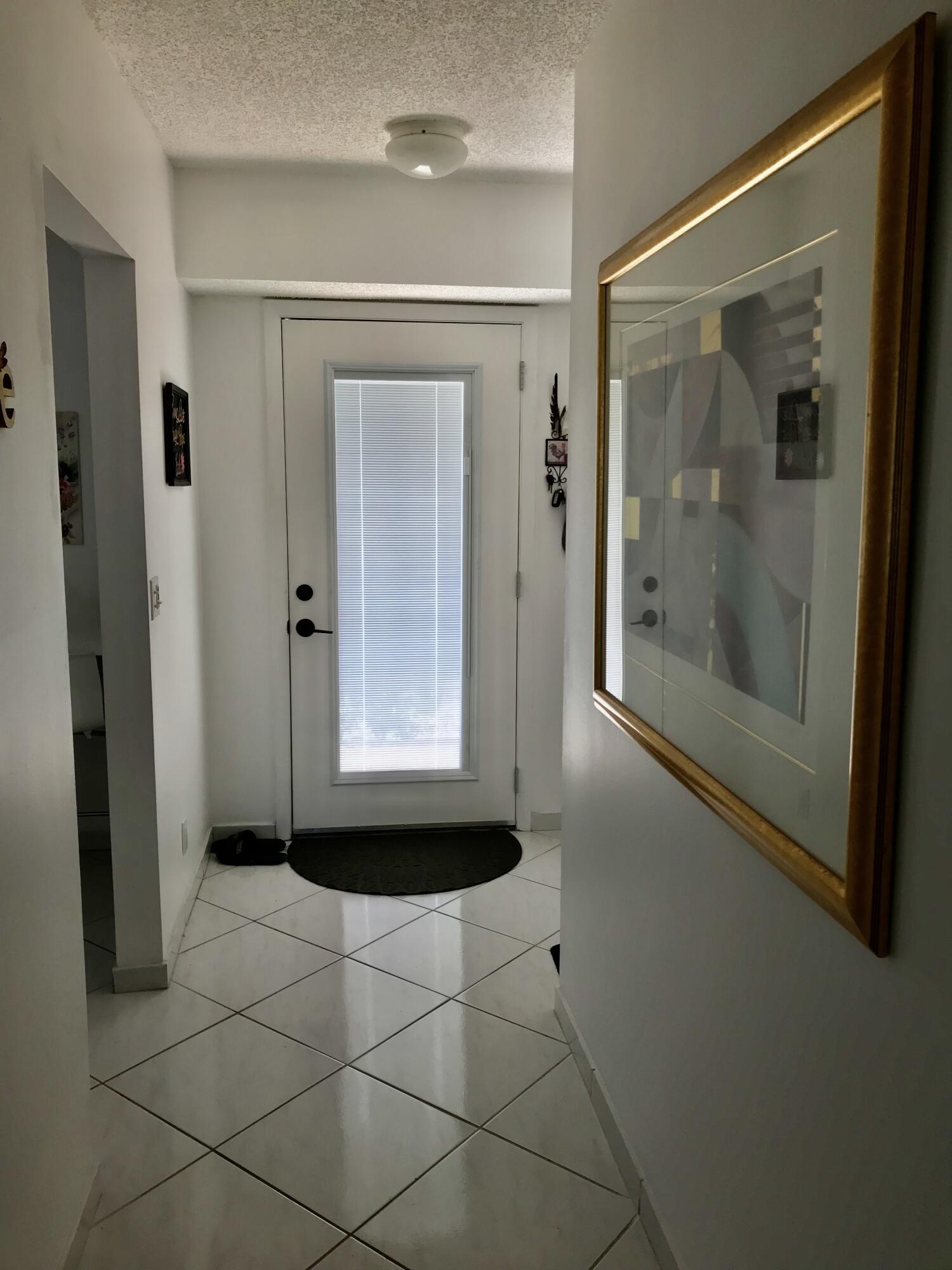 MEADOWBROOK LAKES CONDO - Residential