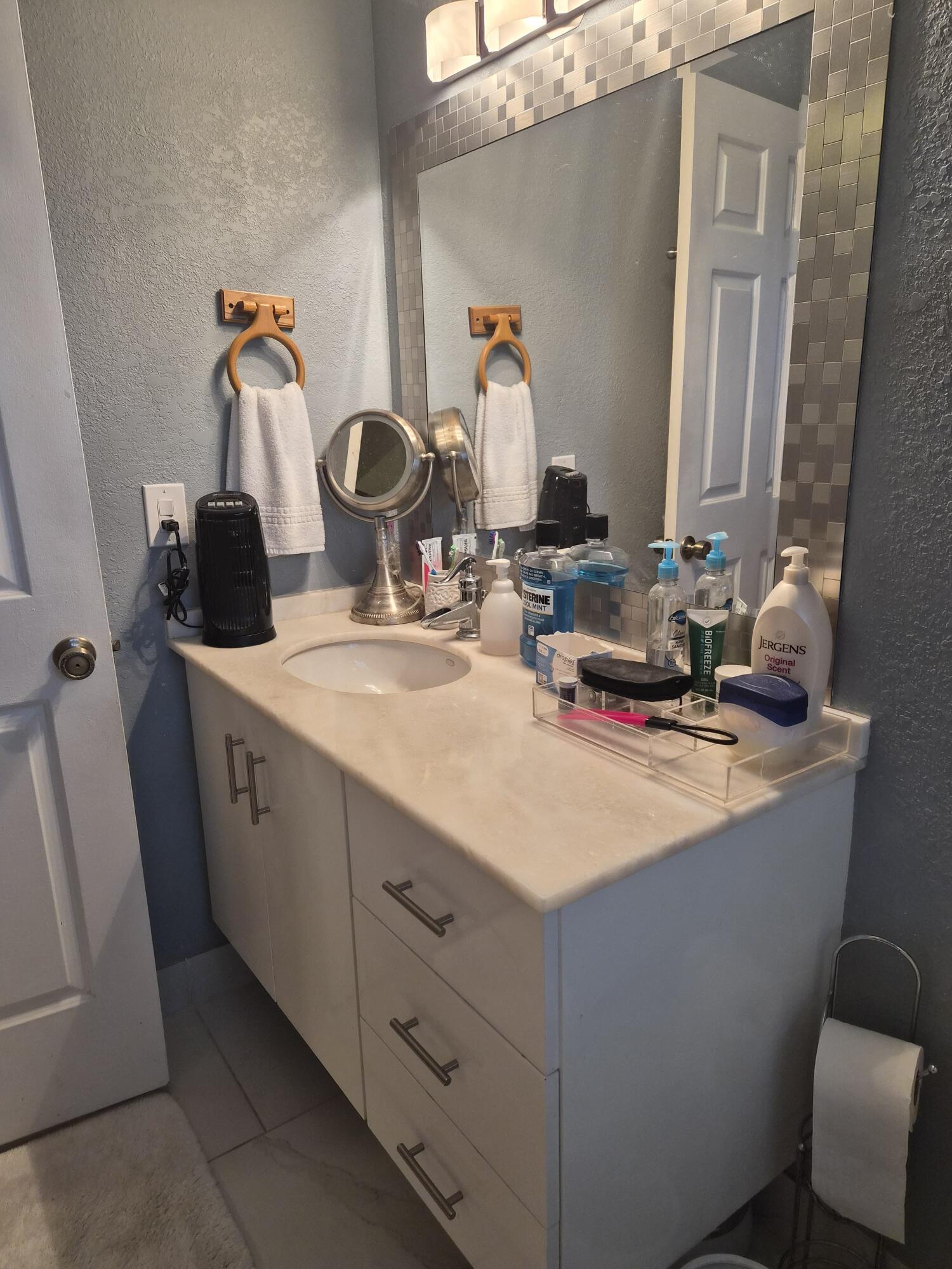 TRADEWINDS AT DOS LAGOS CONDO - Residential Lease