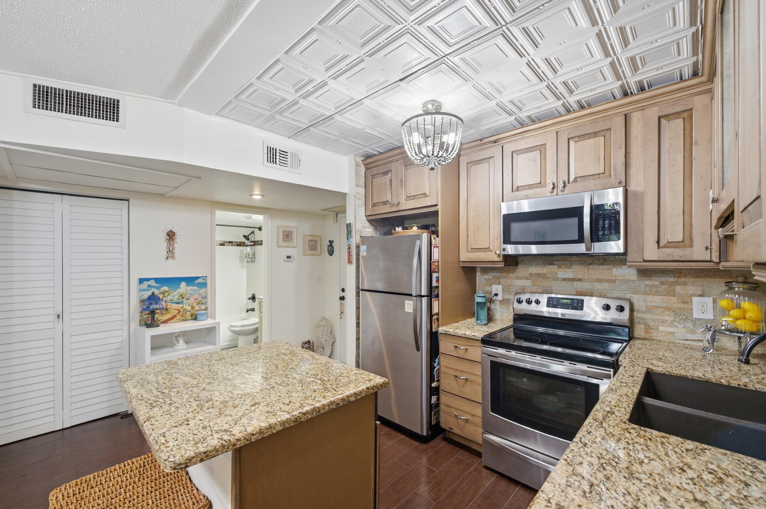 101 E Mcnab Road 102