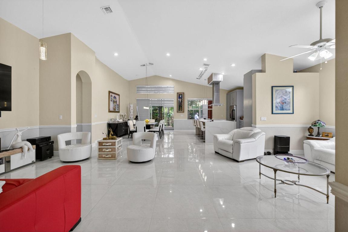 1740 SW Jamesport Drive