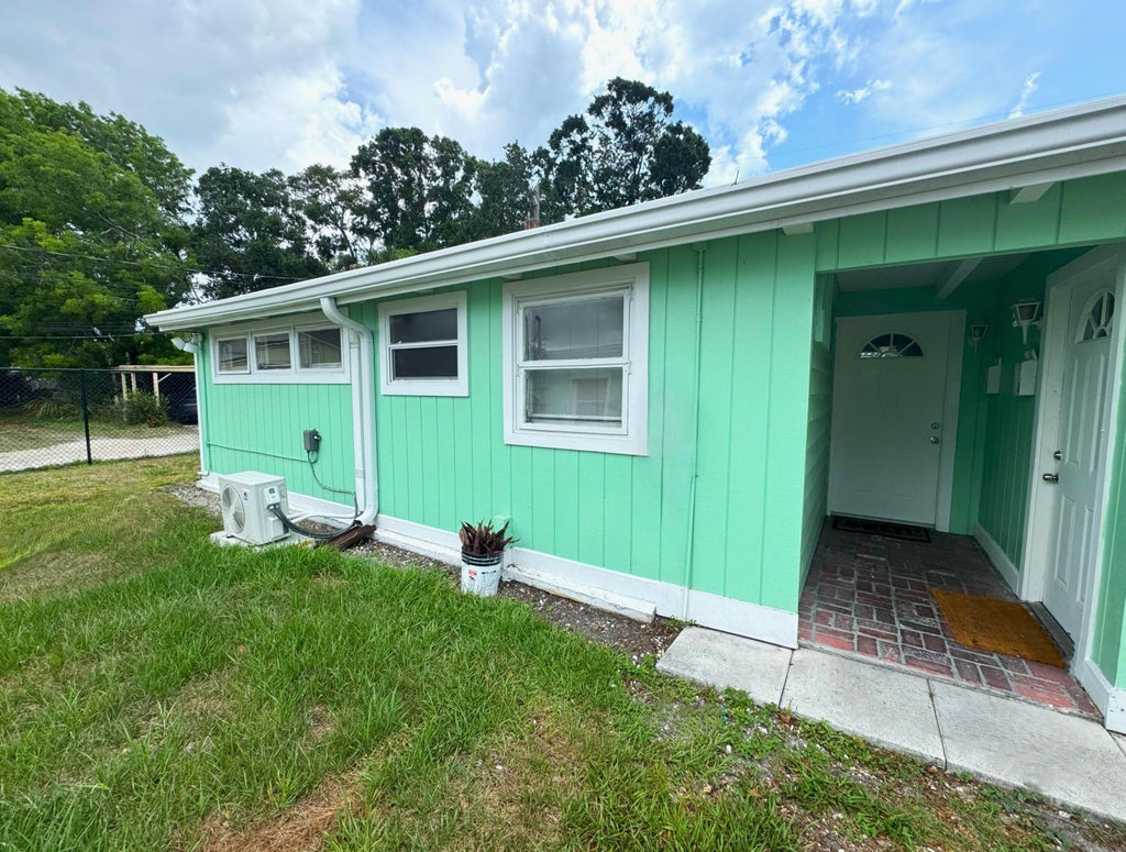 Photo of 2204 Ponce De Leon Circle #3, Vero Beach, FL 32960 (MLS # R11094632)