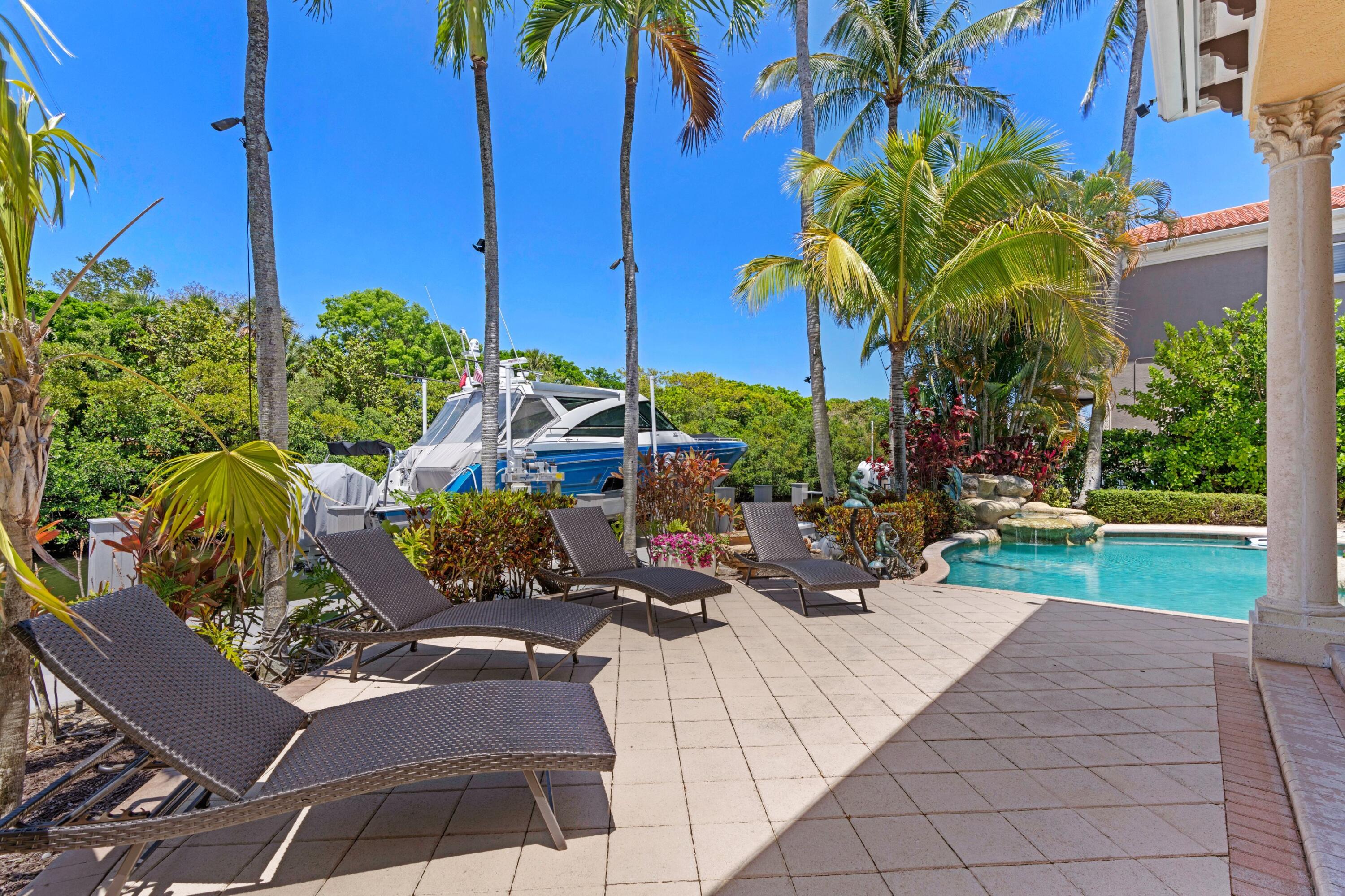 HARBOUR ISLES - Residential