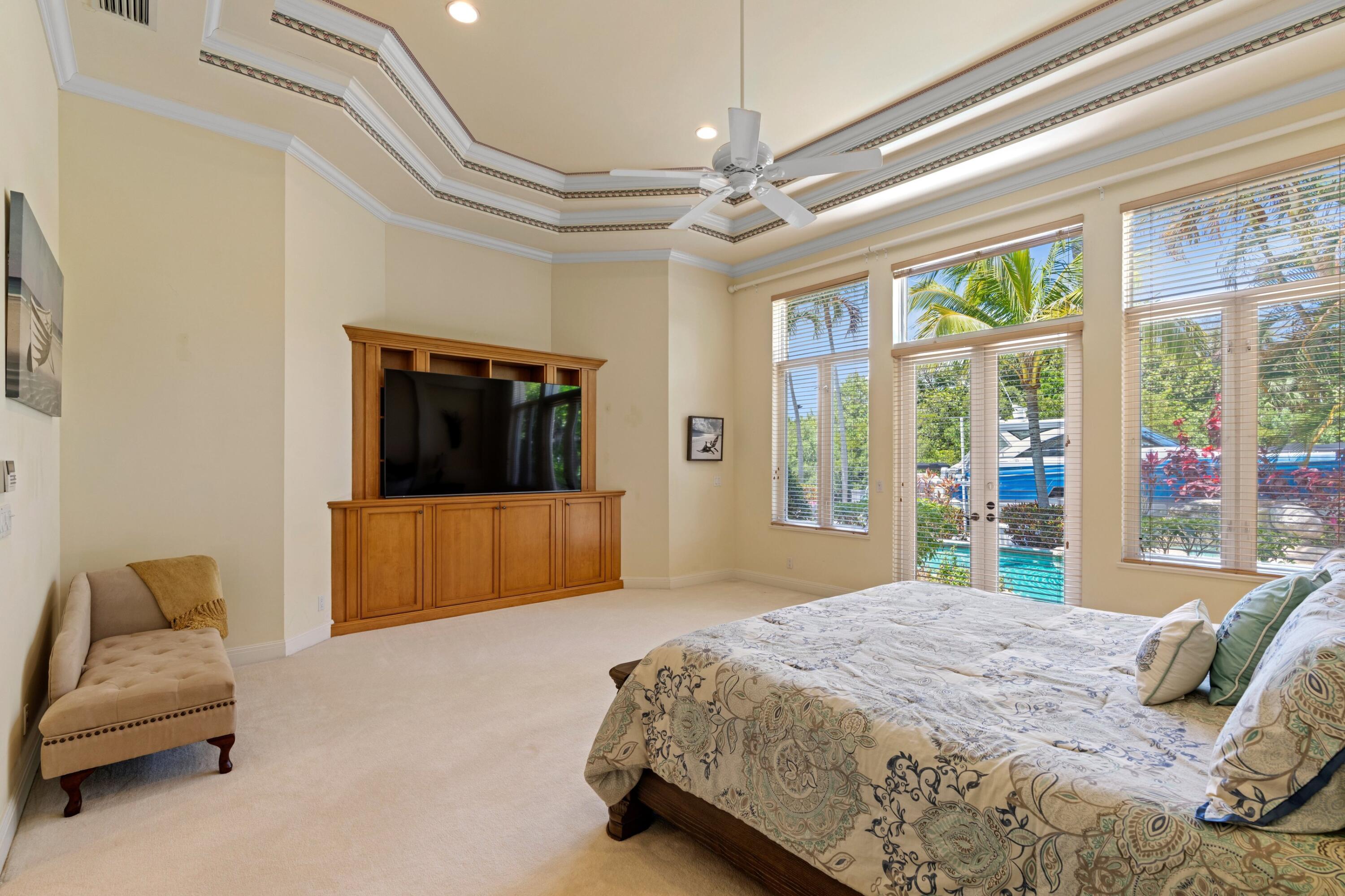 HARBOUR ISLES - Residential