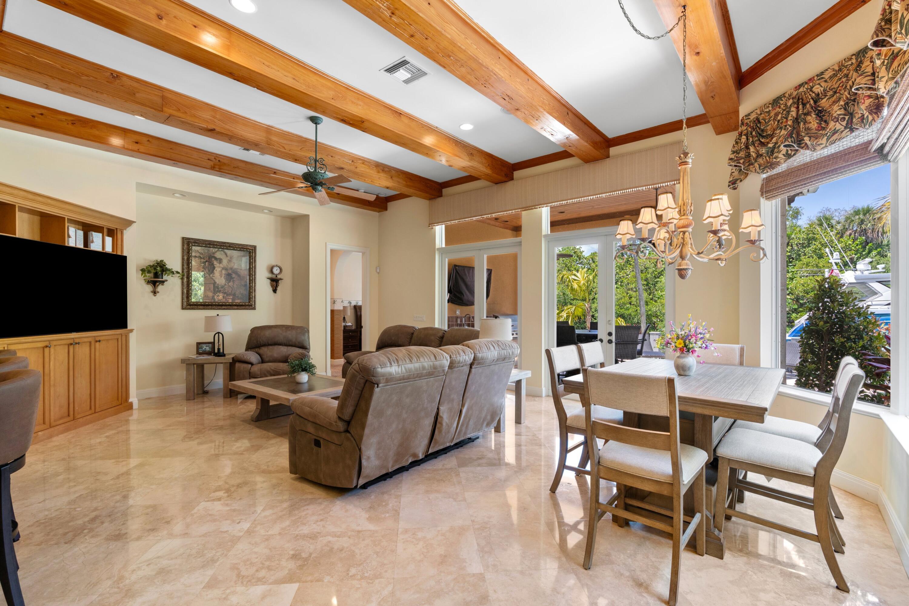 HARBOUR ISLES - Residential