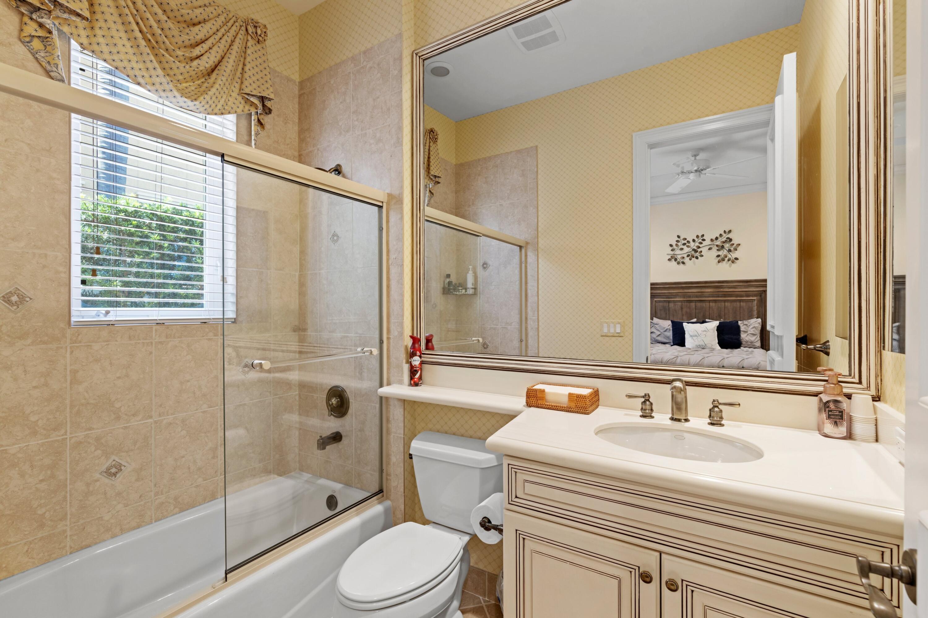 HARBOUR ISLES - Residential