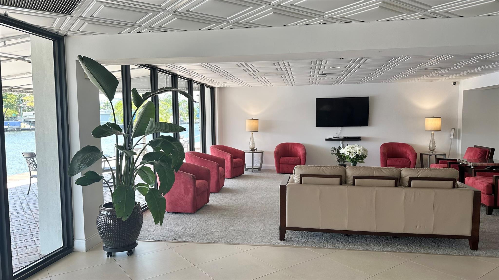 WARWICK CONDO - Residential