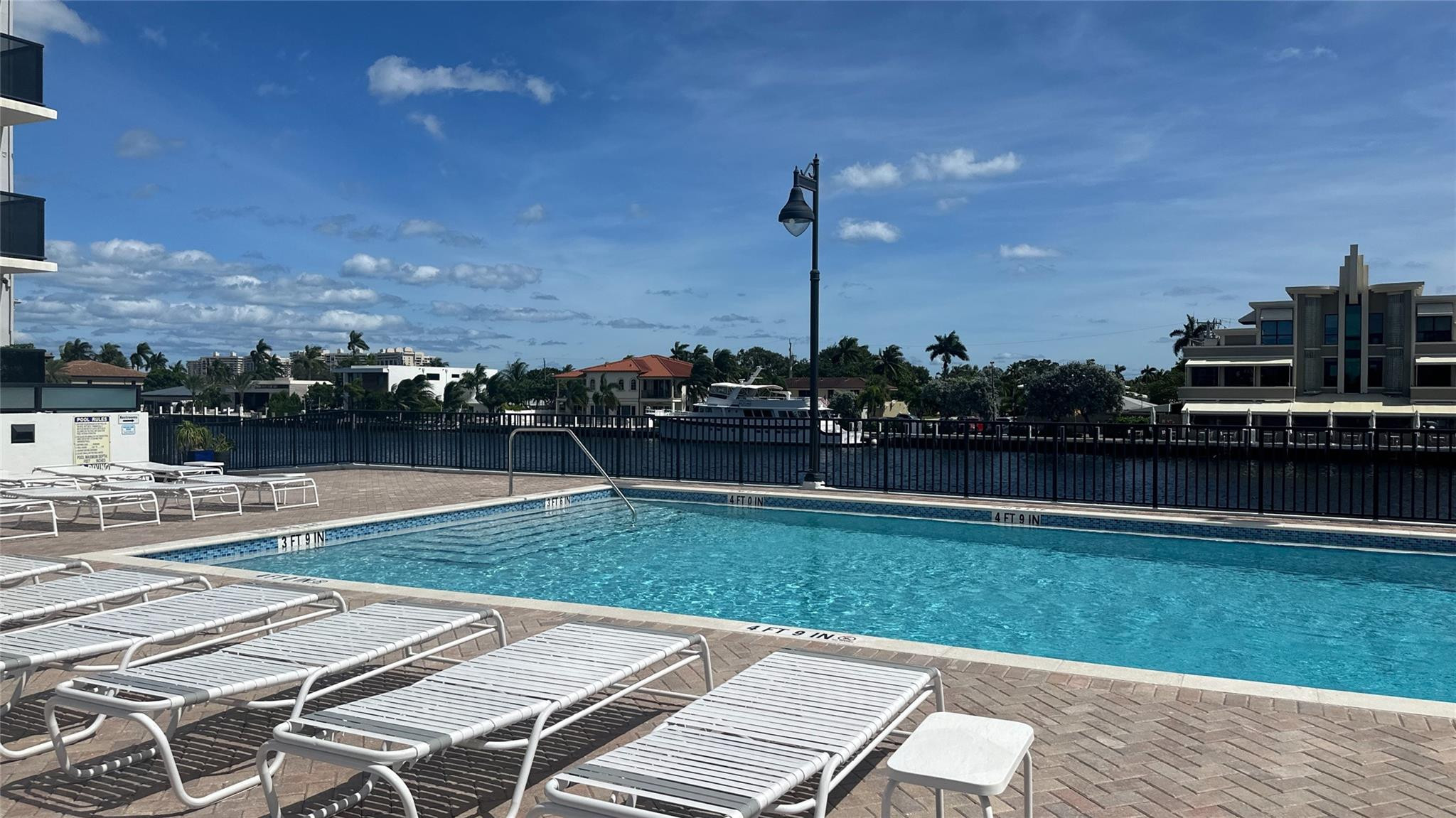 WARWICK CONDO - Residential