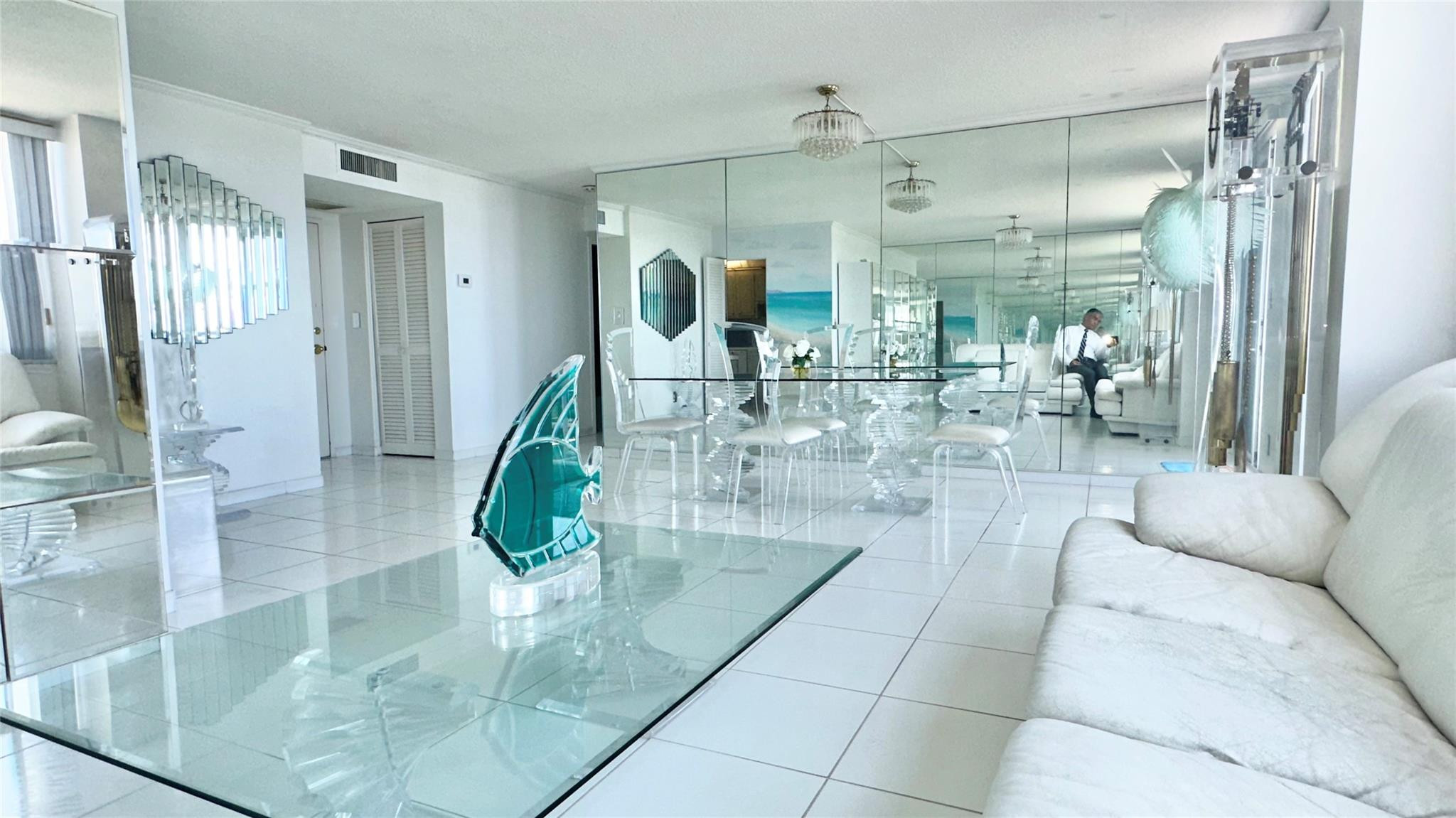 WARWICK CONDO - Residential