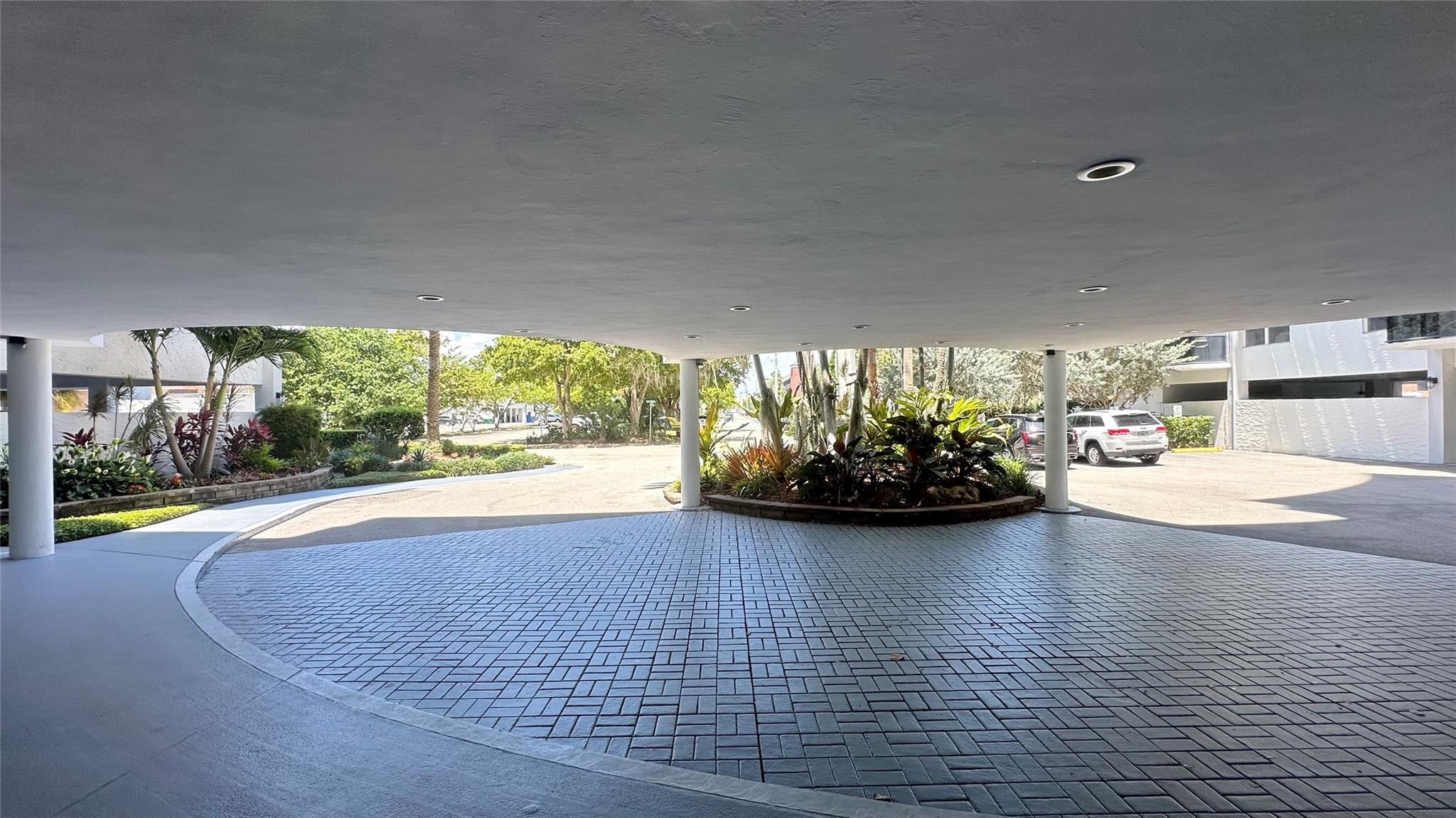 WARWICK CONDO - Residential
