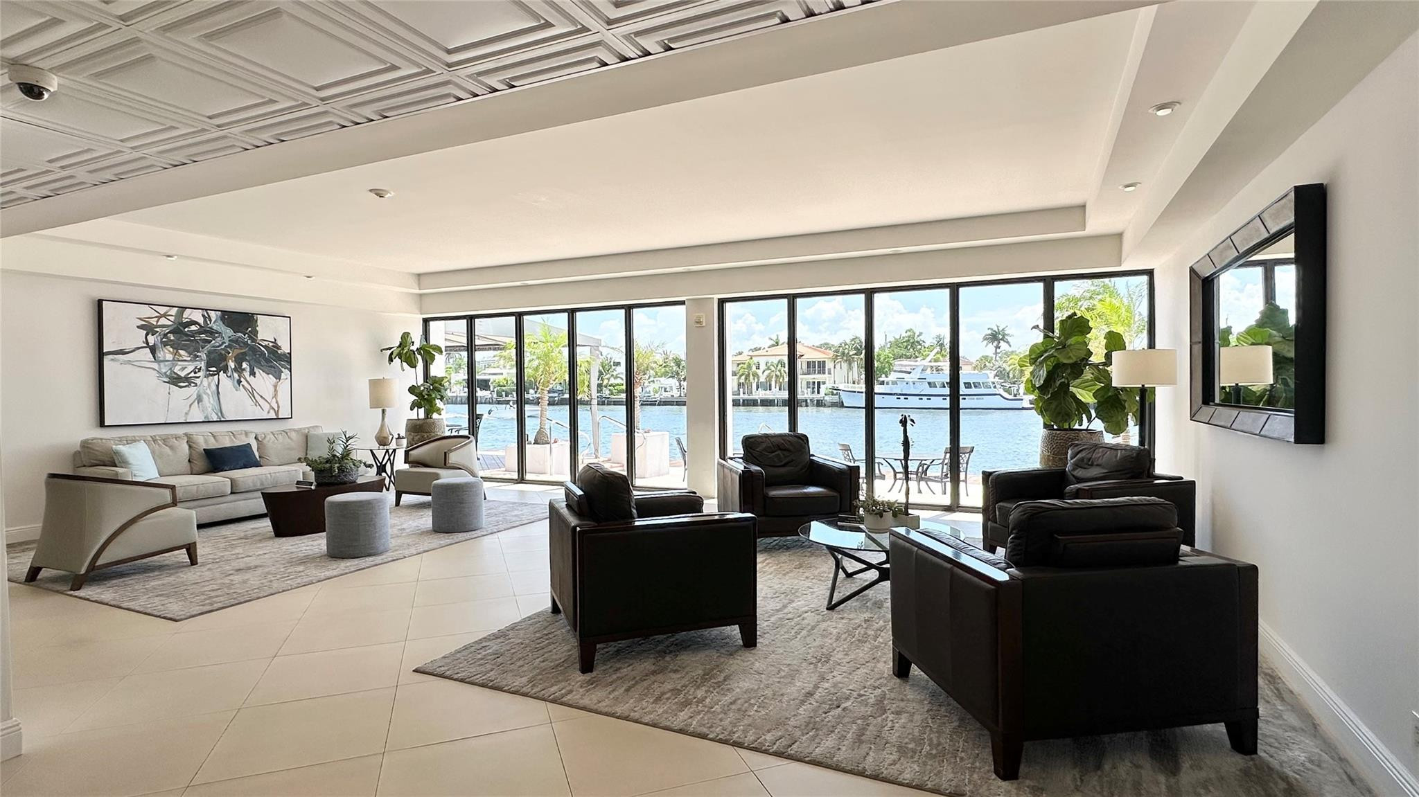 WARWICK CONDO - Residential