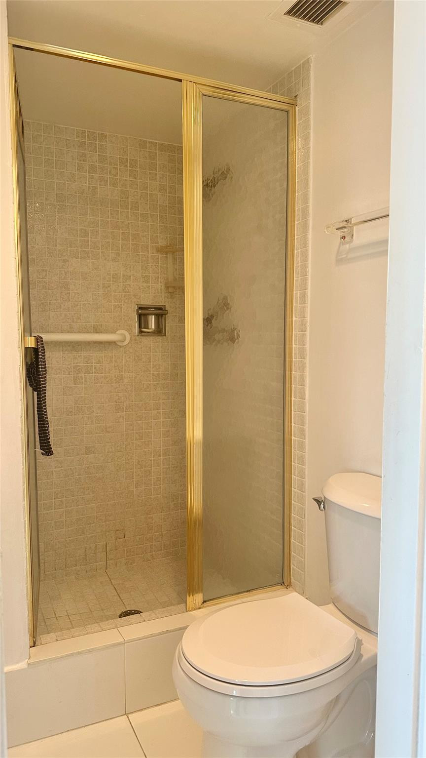 WARWICK CONDO - Residential