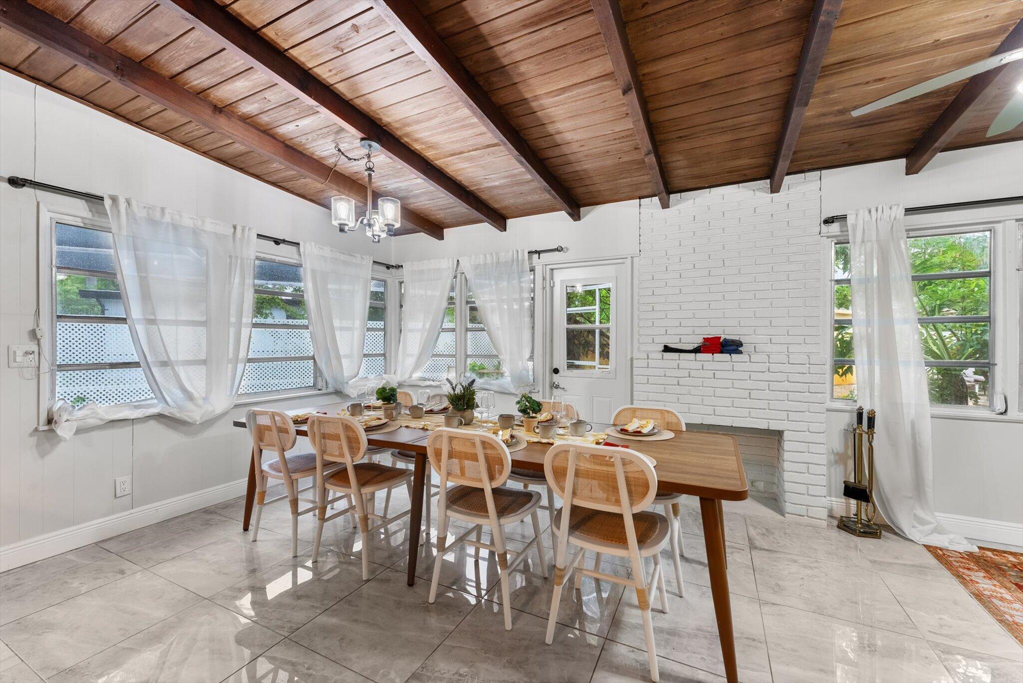 RIVERLAND VILLAGE SEC ONE - Residential Lease