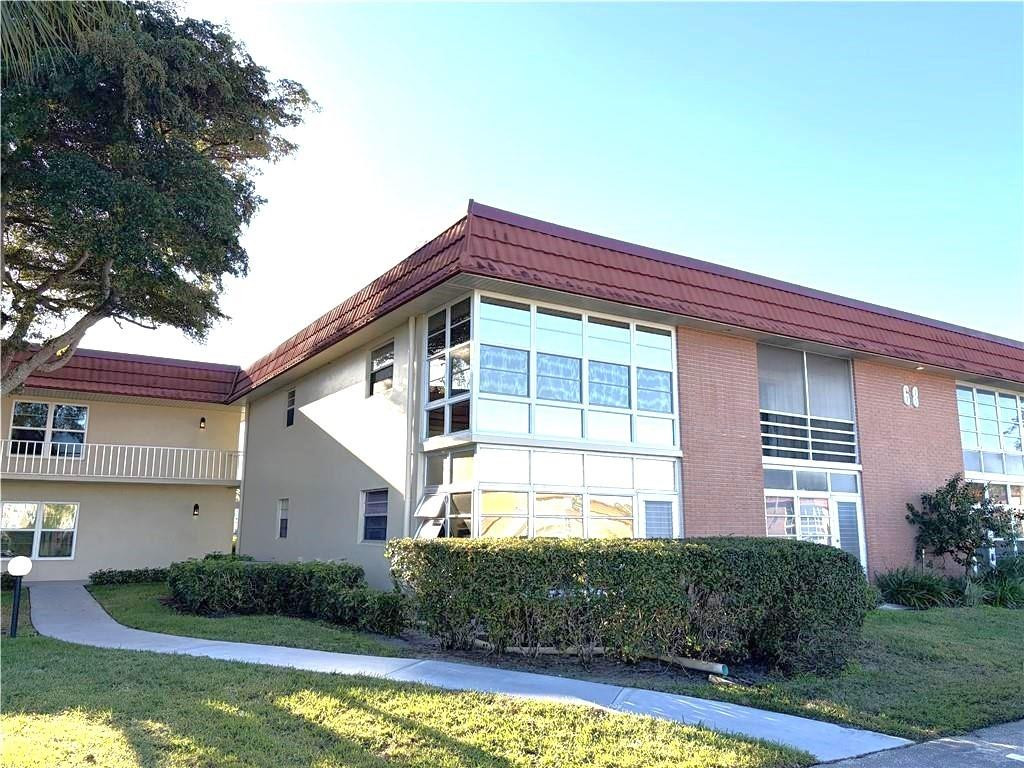 Vista Royale - Residential