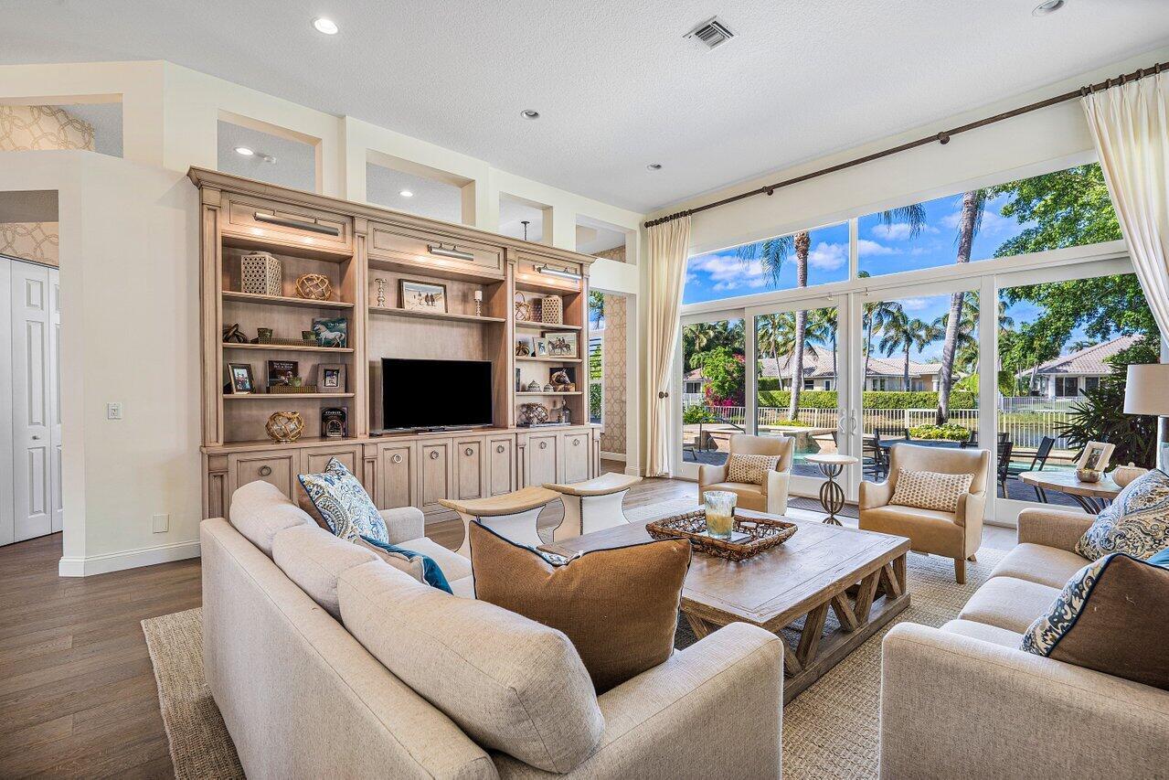 EQUESTRIAN CLUB ESTATES 2 - Residential