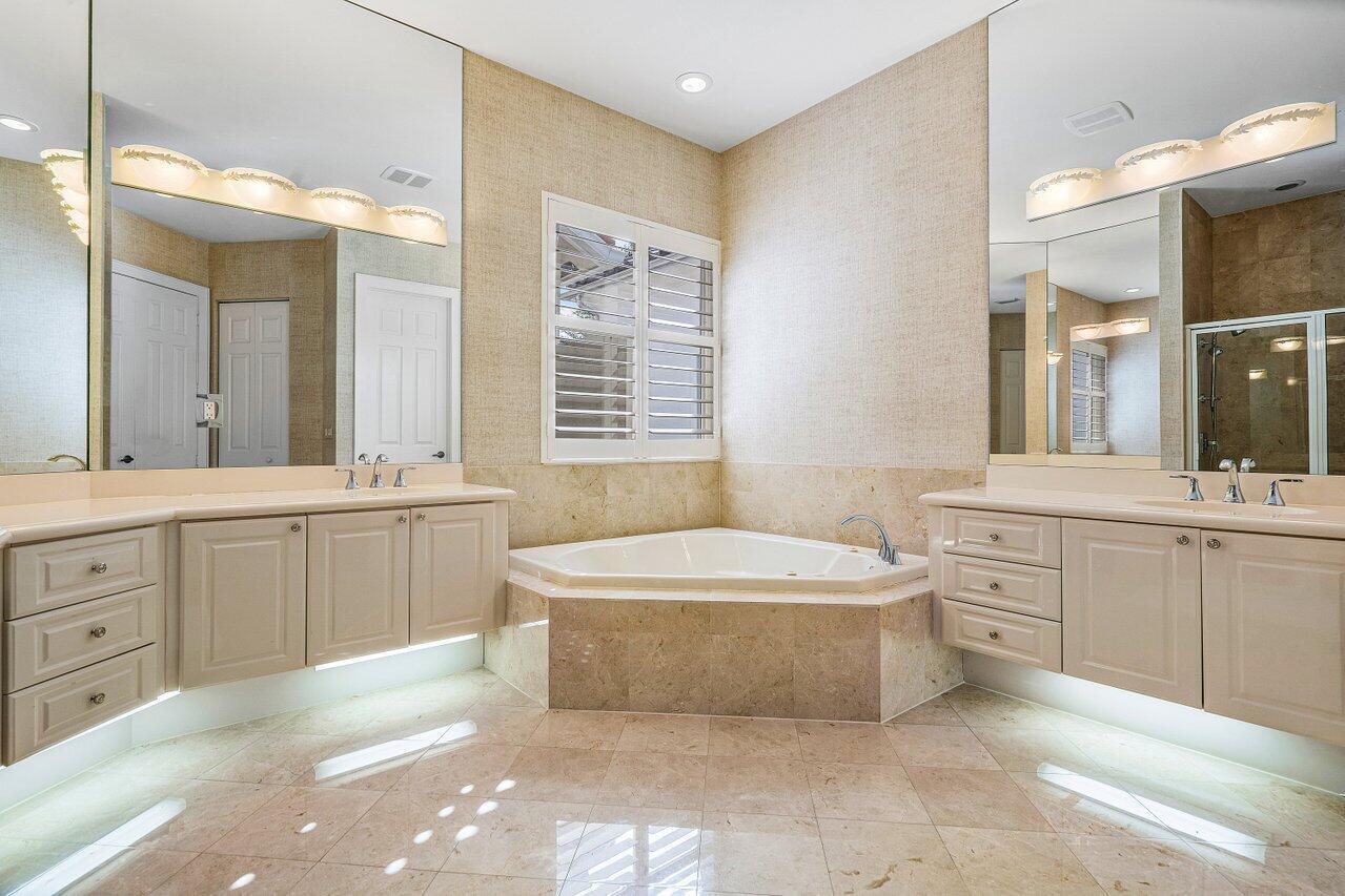 EQUESTRIAN CLUB ESTATES 2 - Residential