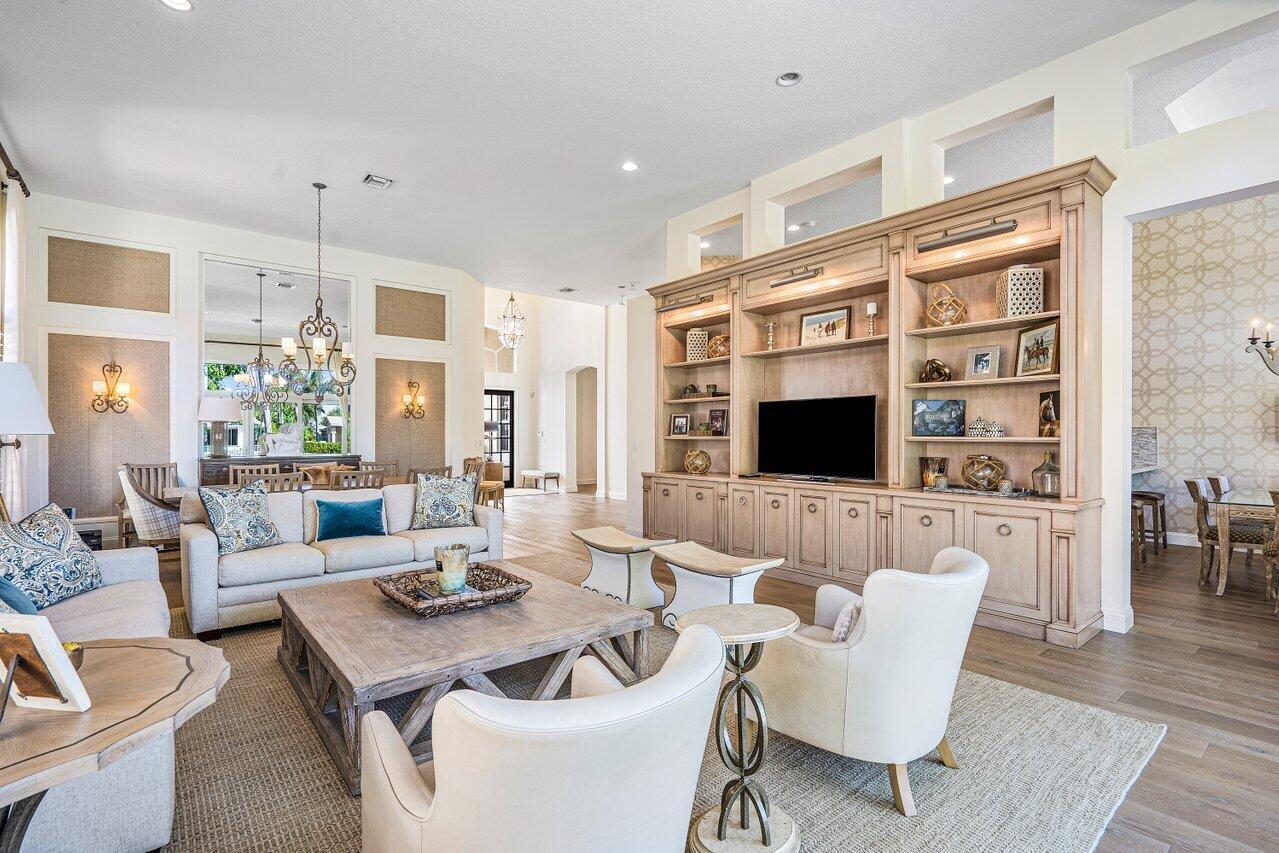 EQUESTRIAN CLUB ESTATES 2 - Residential