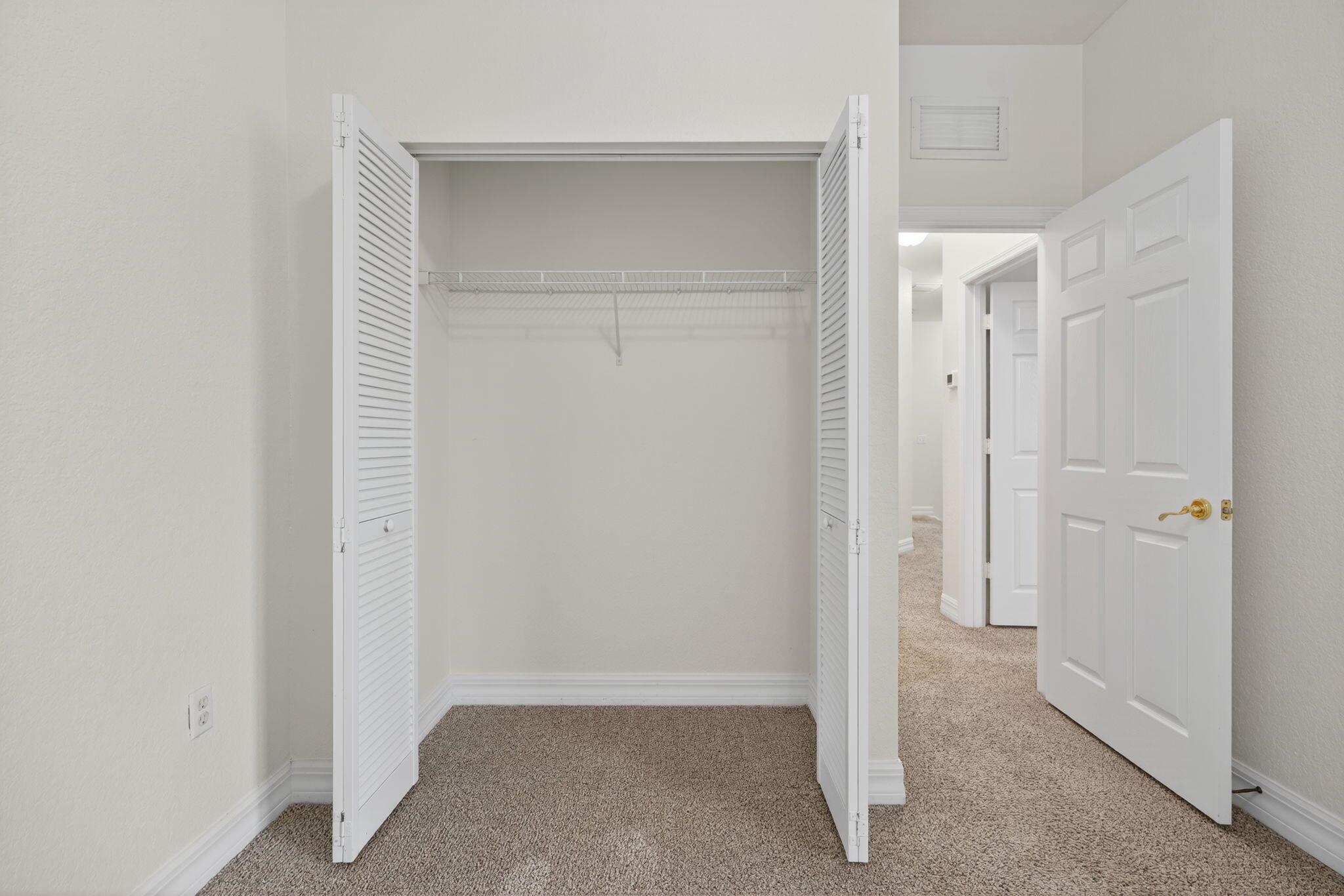 VILABELLA CENTRAL PARK CO - Residential