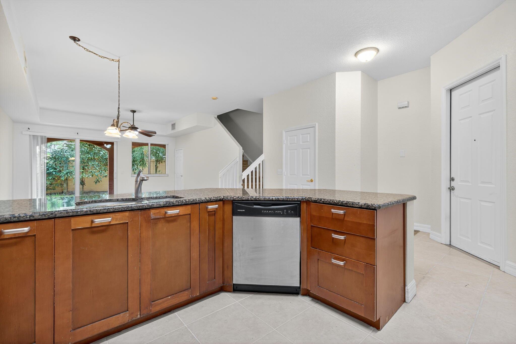 VILABELLA CENTRAL PARK CO - Residential
