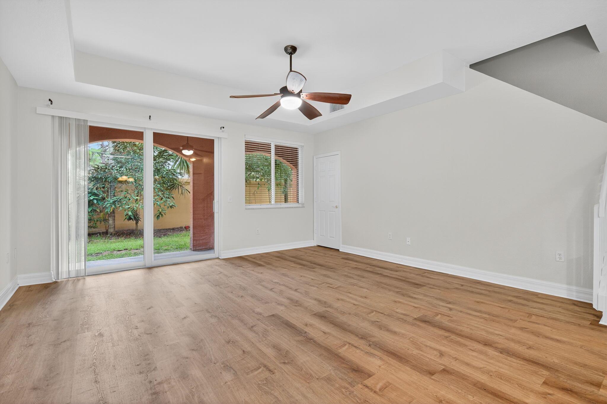VILABELLA CENTRAL PARK CO - Residential