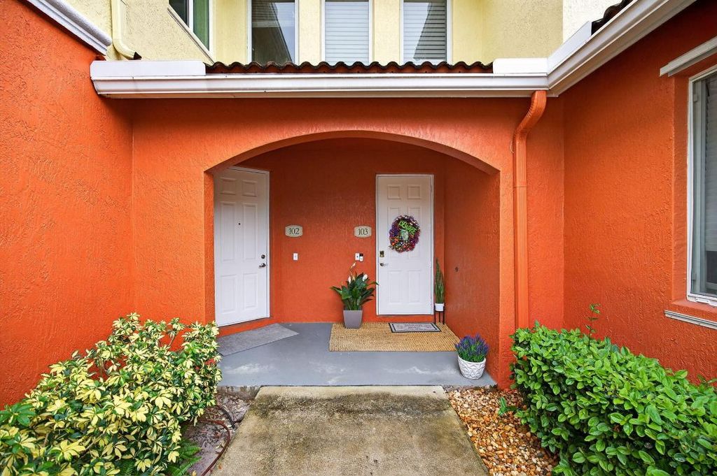 Photo of 47 SE Sedona Circle #102, Stuart, FL 34994 (MLS # R11132498)