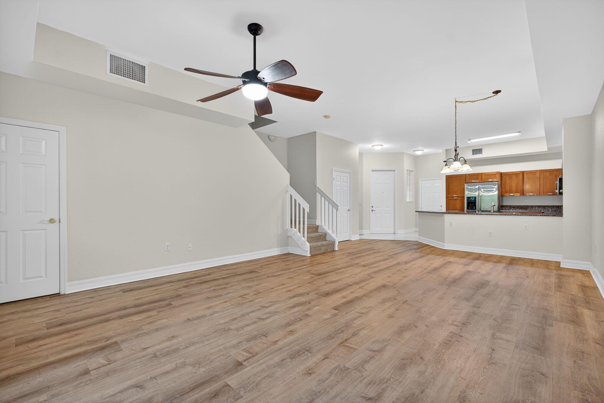 VILABELLA CENTRAL PARK CO - Residential