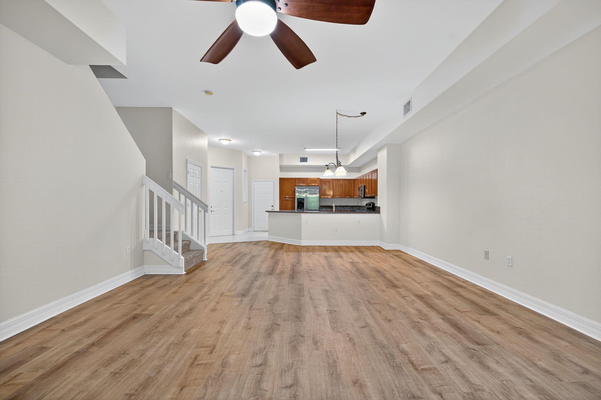 VILABELLA CENTRAL PARK CO - Residential