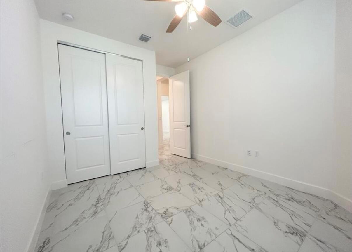 Valencia Grove - Residential Lease