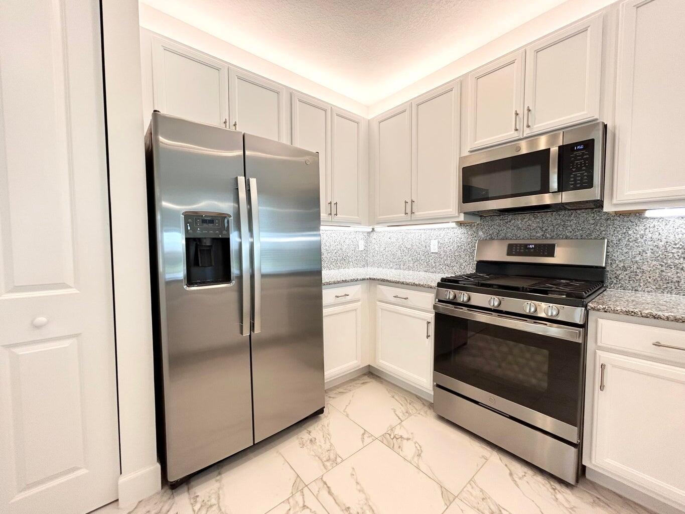 Valencia Grove - Residential Lease