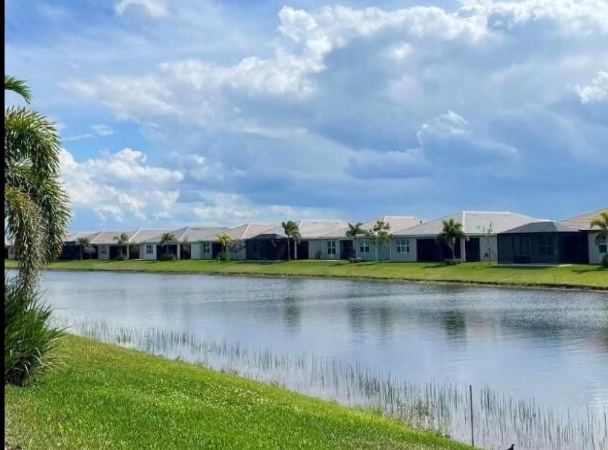 Valencia Grove - Residential Lease