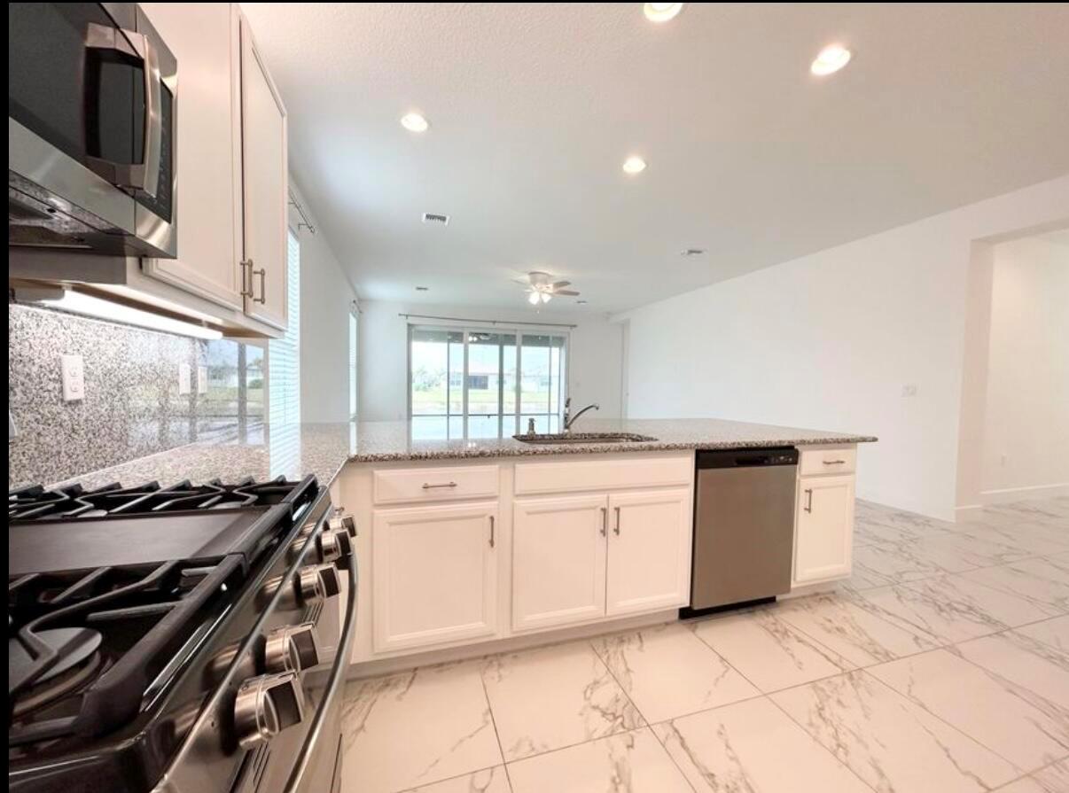 Valencia Grove - Residential Lease