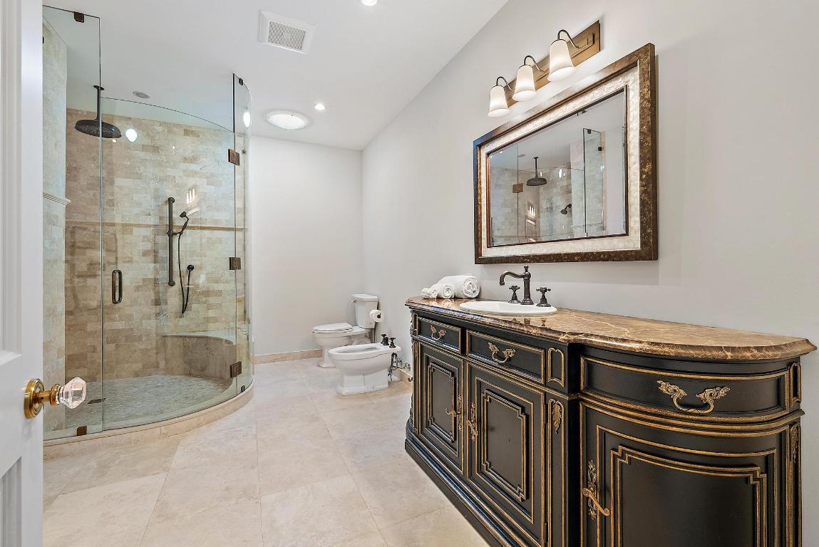 Seven Hundred Ocean Drive - Residential