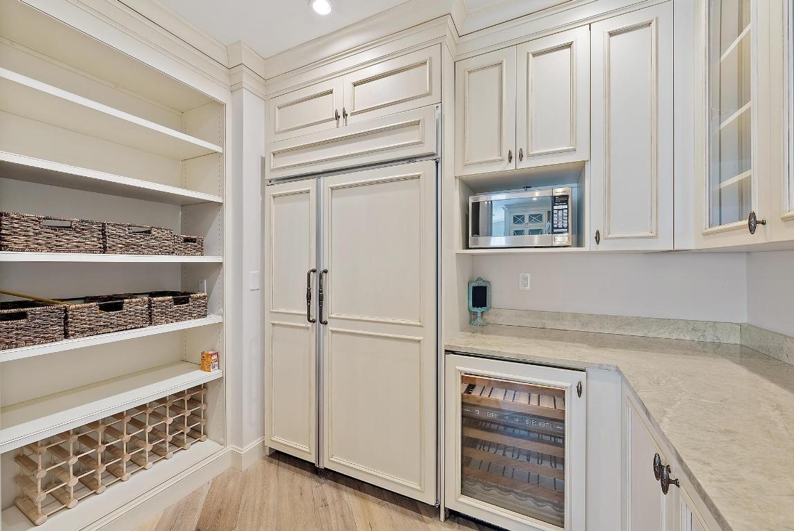 Seven Hundred Ocean Drive - Residential