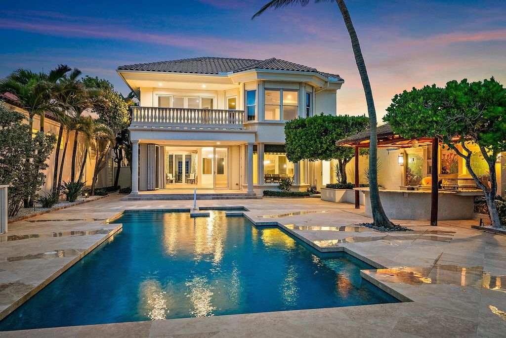 Photo of 712 Ocean Drive, Juno Beach, FL 33408 (MLS # R11148701)