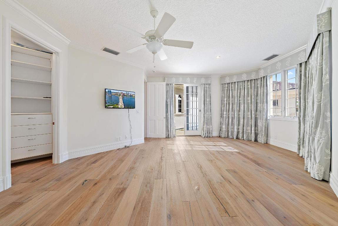 Seven Hundred Ocean Drive - Residential