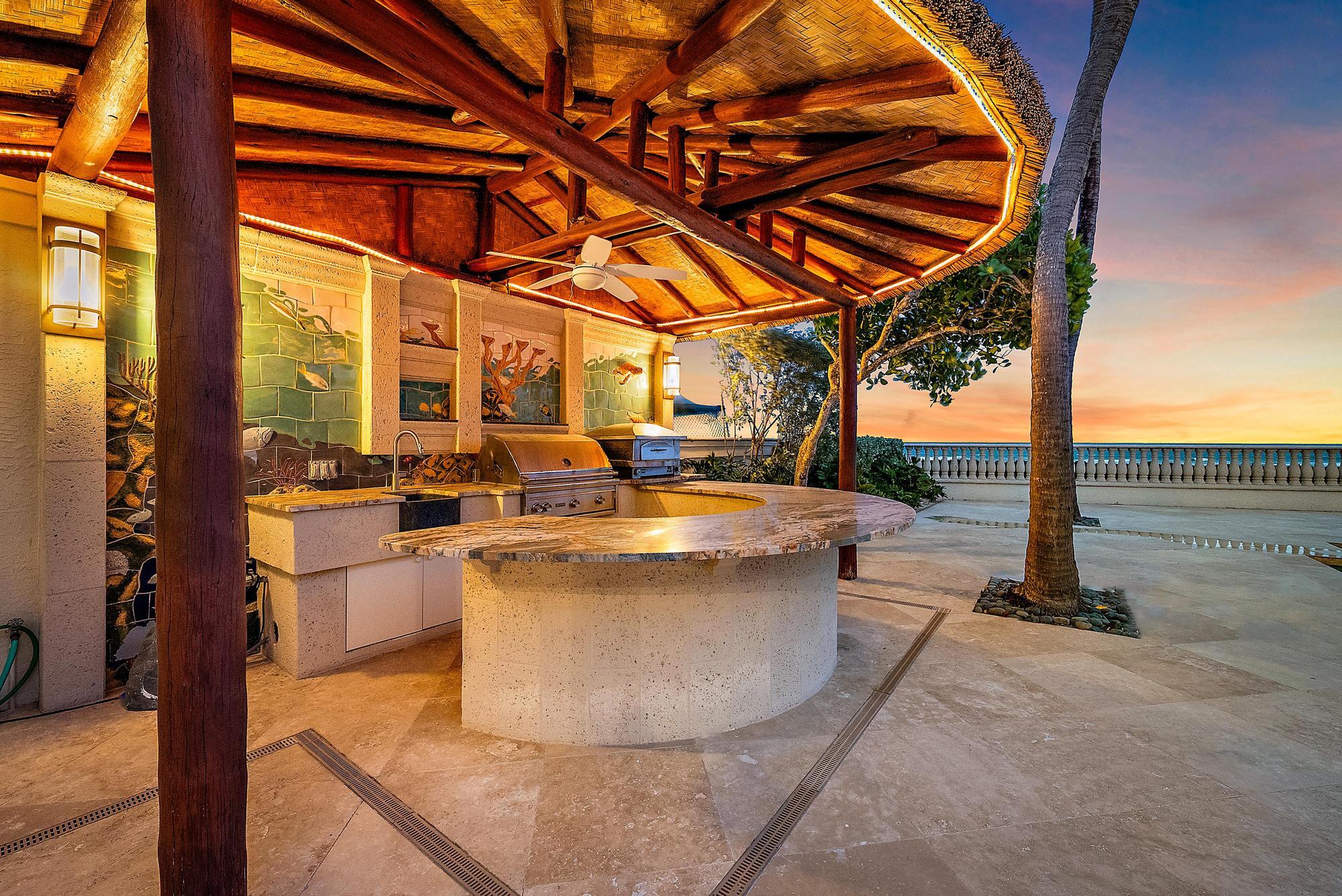 Seven Hundred Ocean Drive - Residential