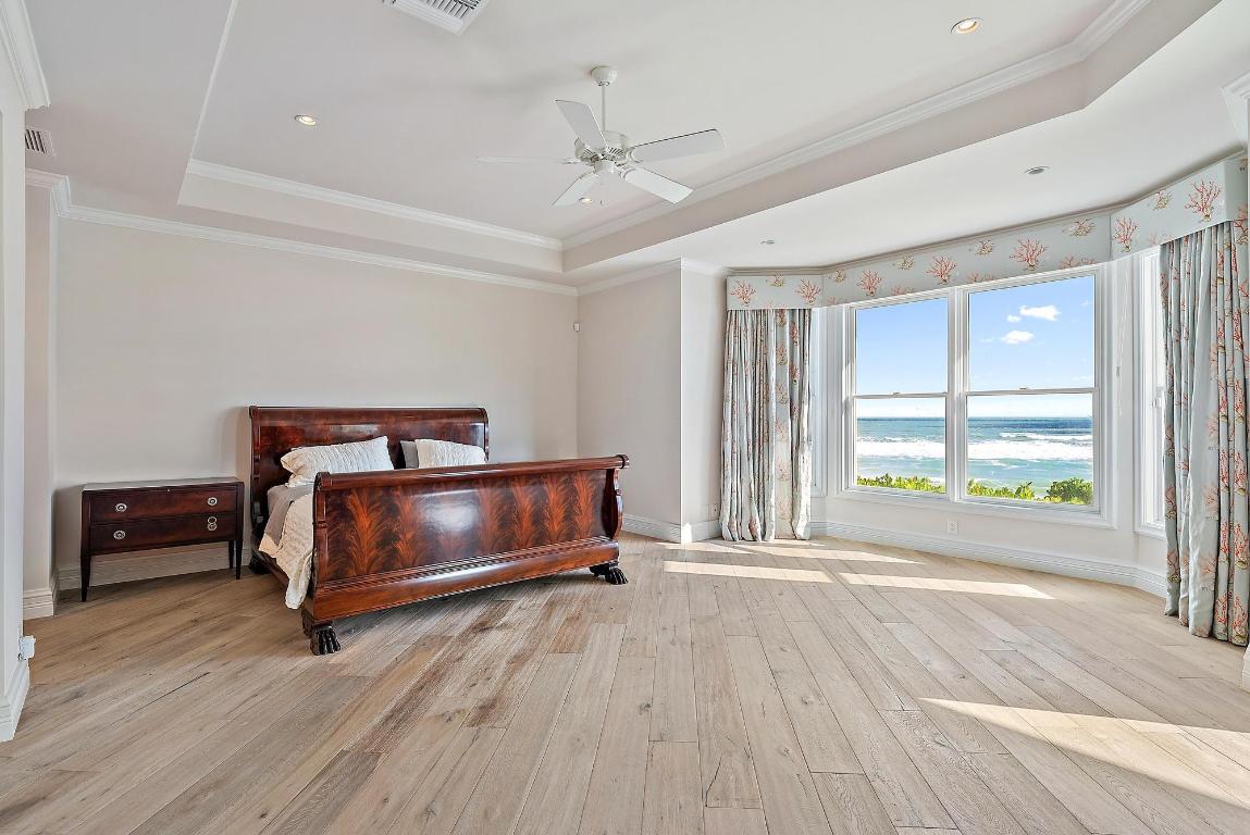 Seven Hundred Ocean Drive - Residential