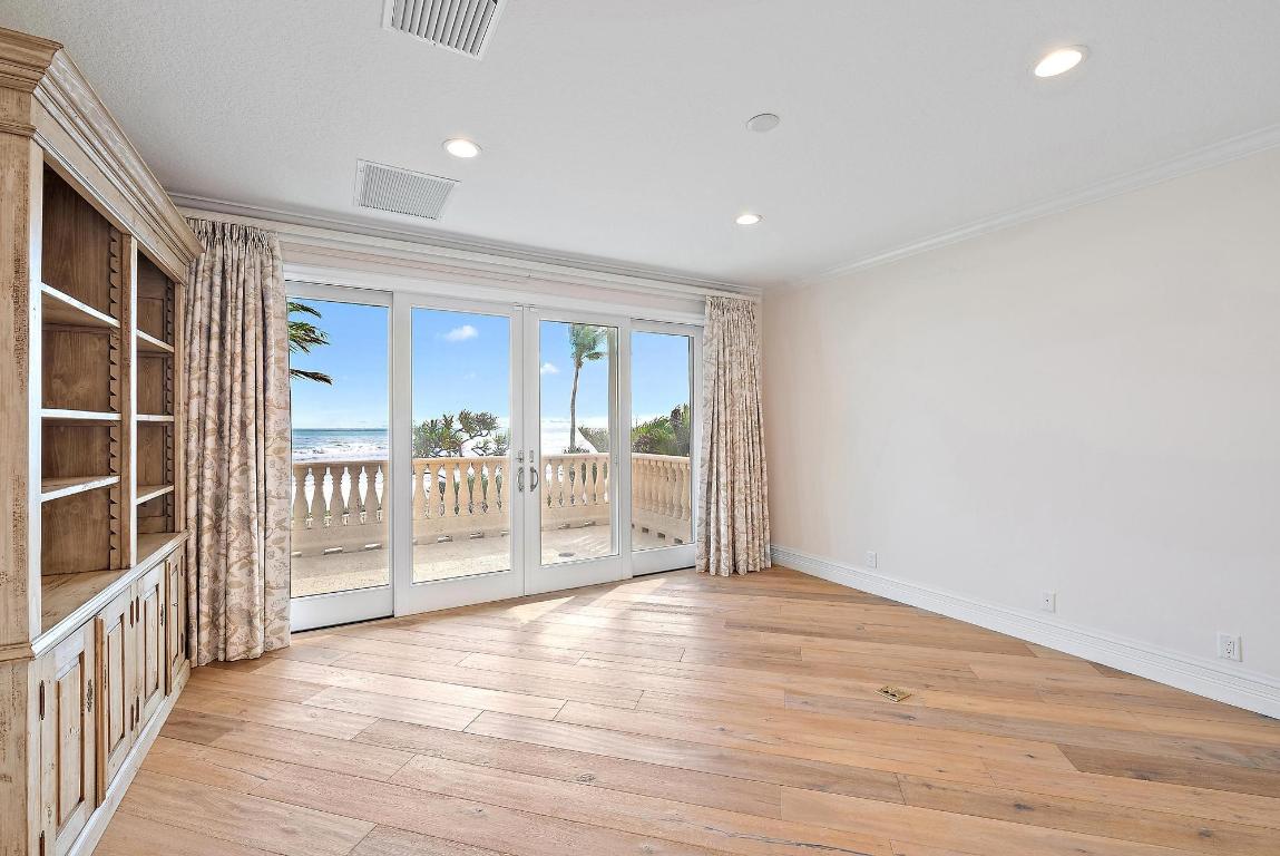 Seven Hundred Ocean Drive - Residential