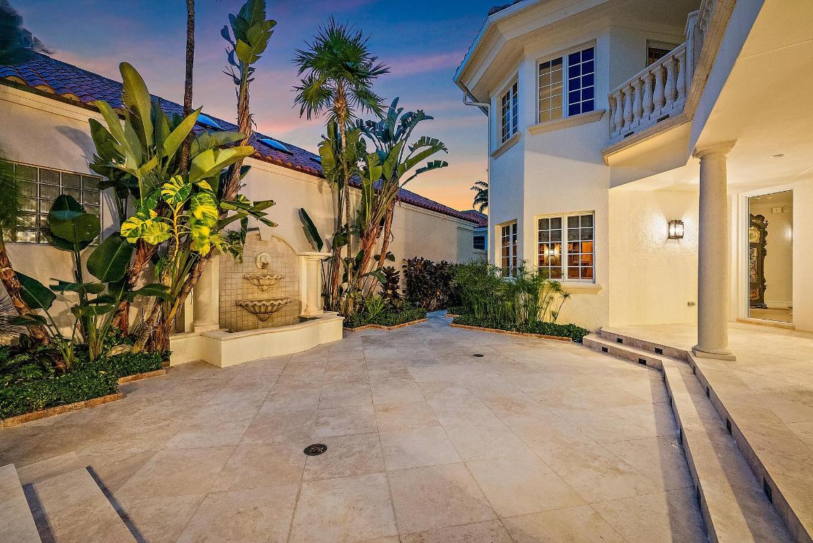 Seven Hundred Ocean Drive - Residential