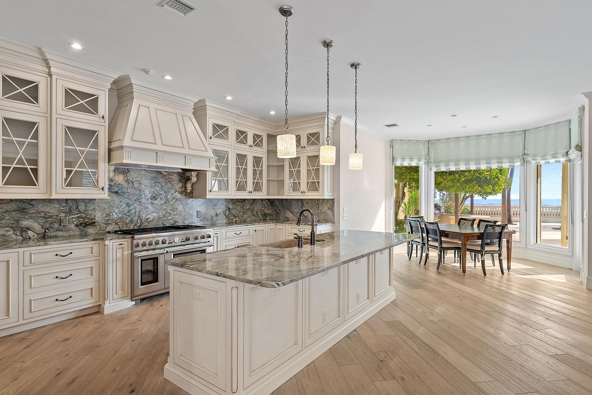 Seven Hundred Ocean Drive - Residential