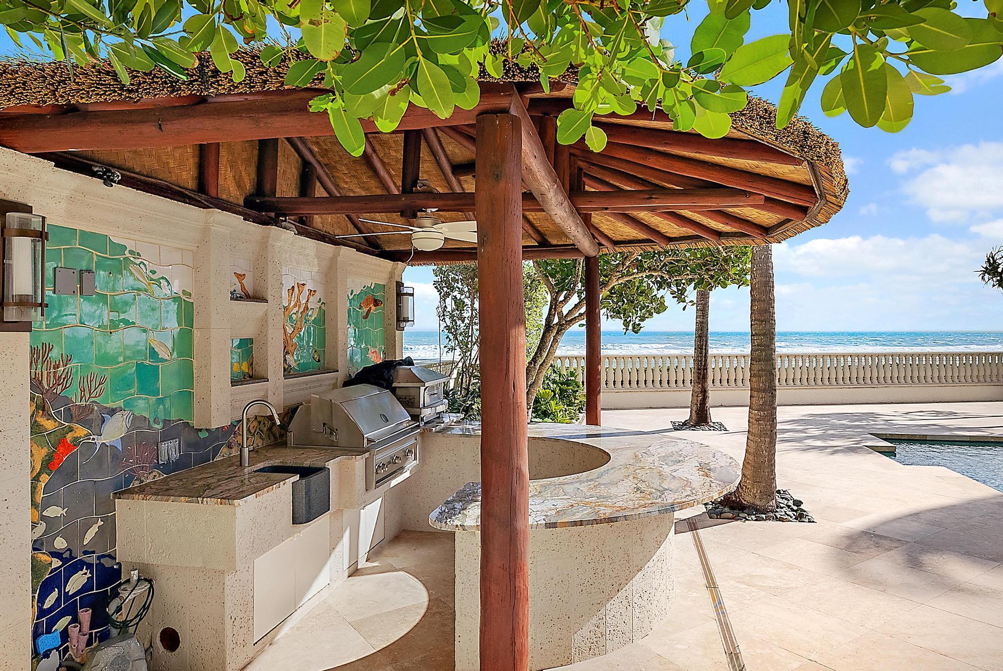 Seven Hundred Ocean Drive - Residential