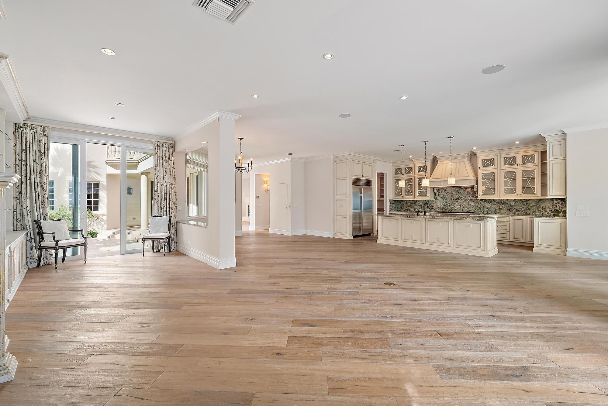 Seven Hundred Ocean Drive - Residential