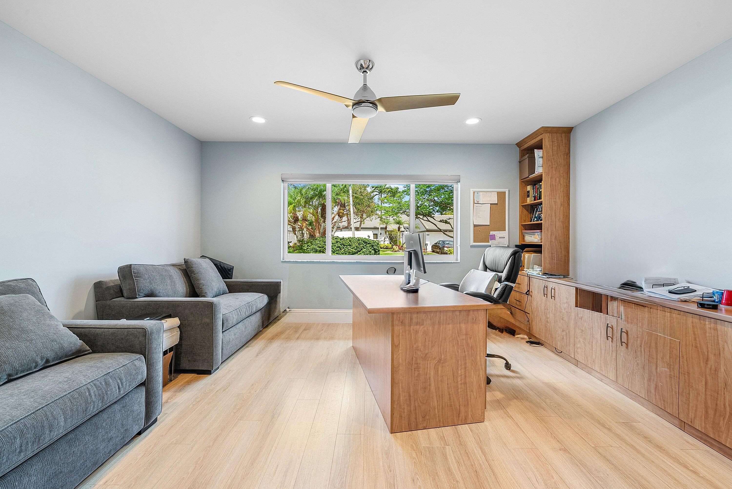 CAMBRIDGE I & II AT HUNTERS RUN CONDO - Residential