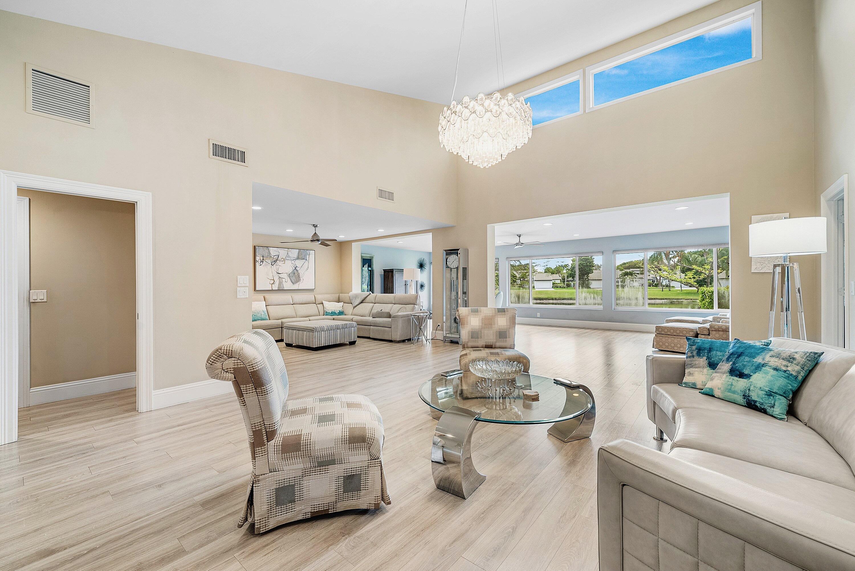 CAMBRIDGE I & II AT HUNTERS RUN CONDO - Residential