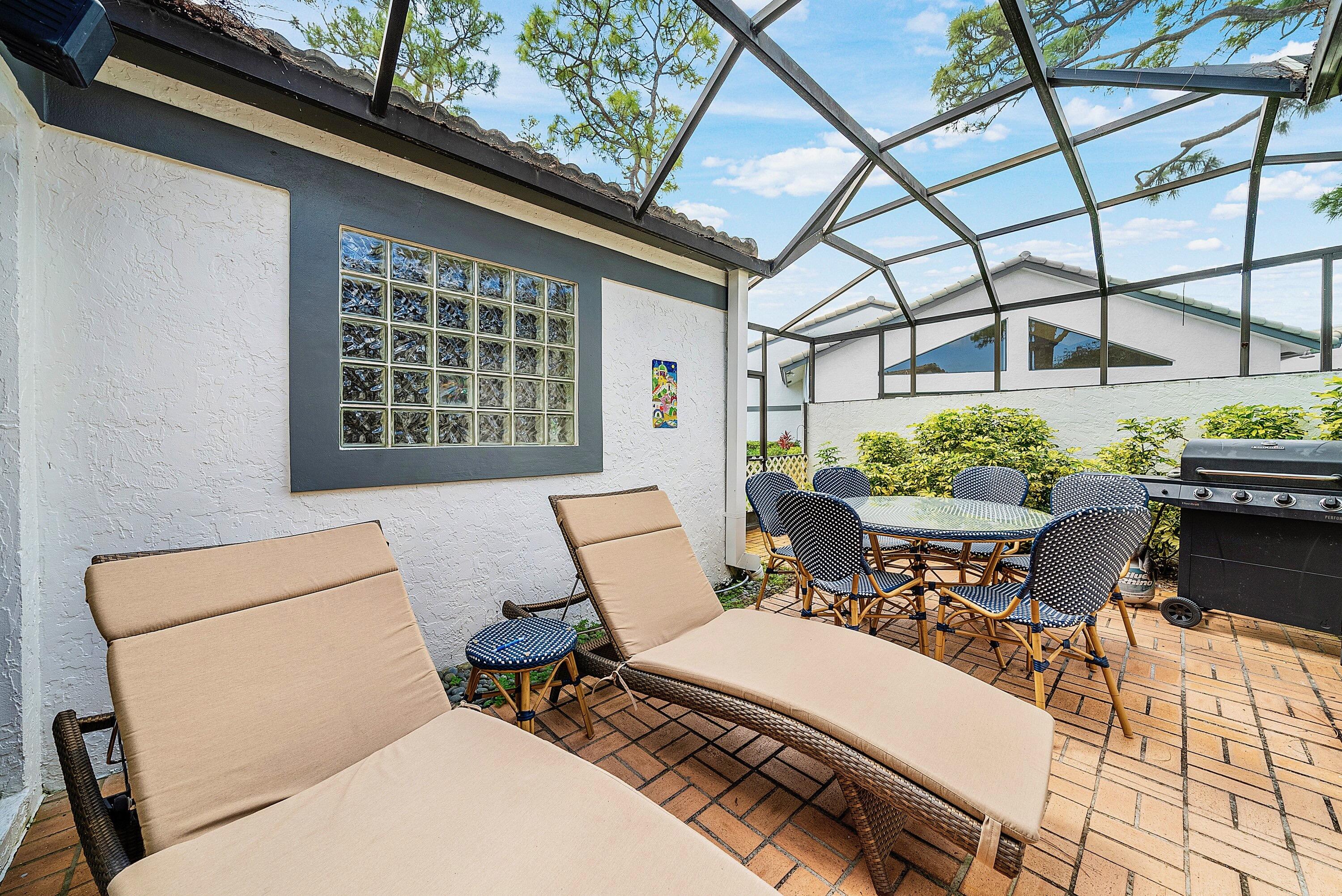 CAMBRIDGE I & II AT HUNTERS RUN CONDO - Residential